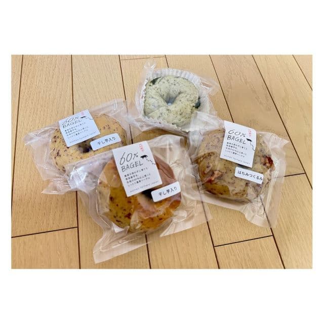 「ほぼサツマイモ」元モー娘。小川麻琴、出身県のベーグルショップでお気に入りを発見！