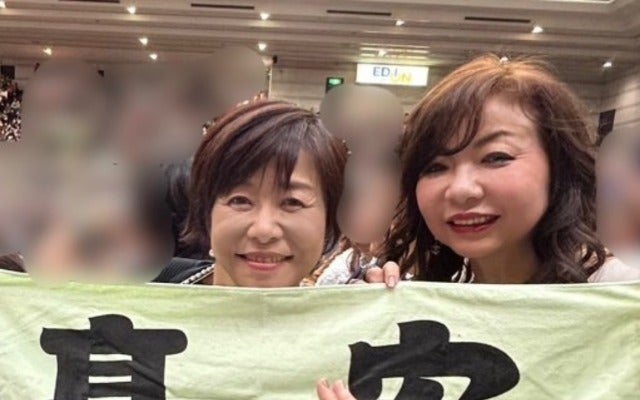 ハイヒール・モモコが仲良しのエミちゃんと春場所初日へ！