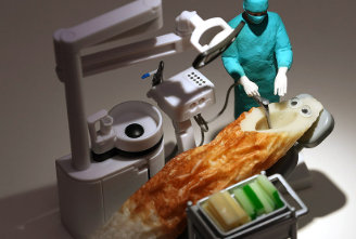 「詰め物はどうされますか？」田中達也の“ちくわ歯科”が話題に