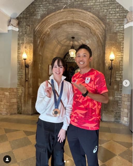 藤田菜七子、戸本一真選手との2ショット披露