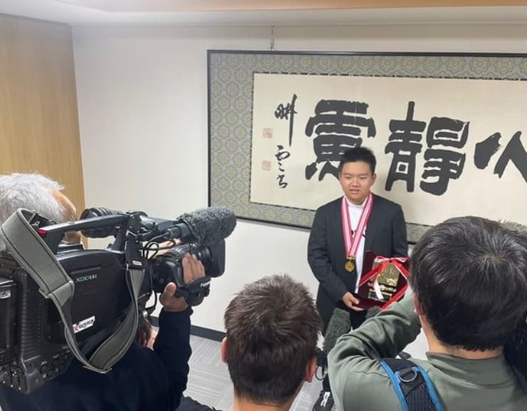 野球選手〇〇の甥っ子が快挙！全国優勝を引っ提げ仙台市長を表敬訪問