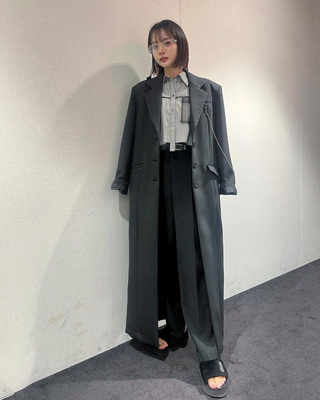 岡田紗佳の私服がかっこかわいすぎると話題に「着こなしメガネ…雰囲気、パーフェクト」