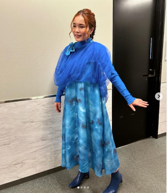 平野ノラがひるおび出演時のドレスを披露