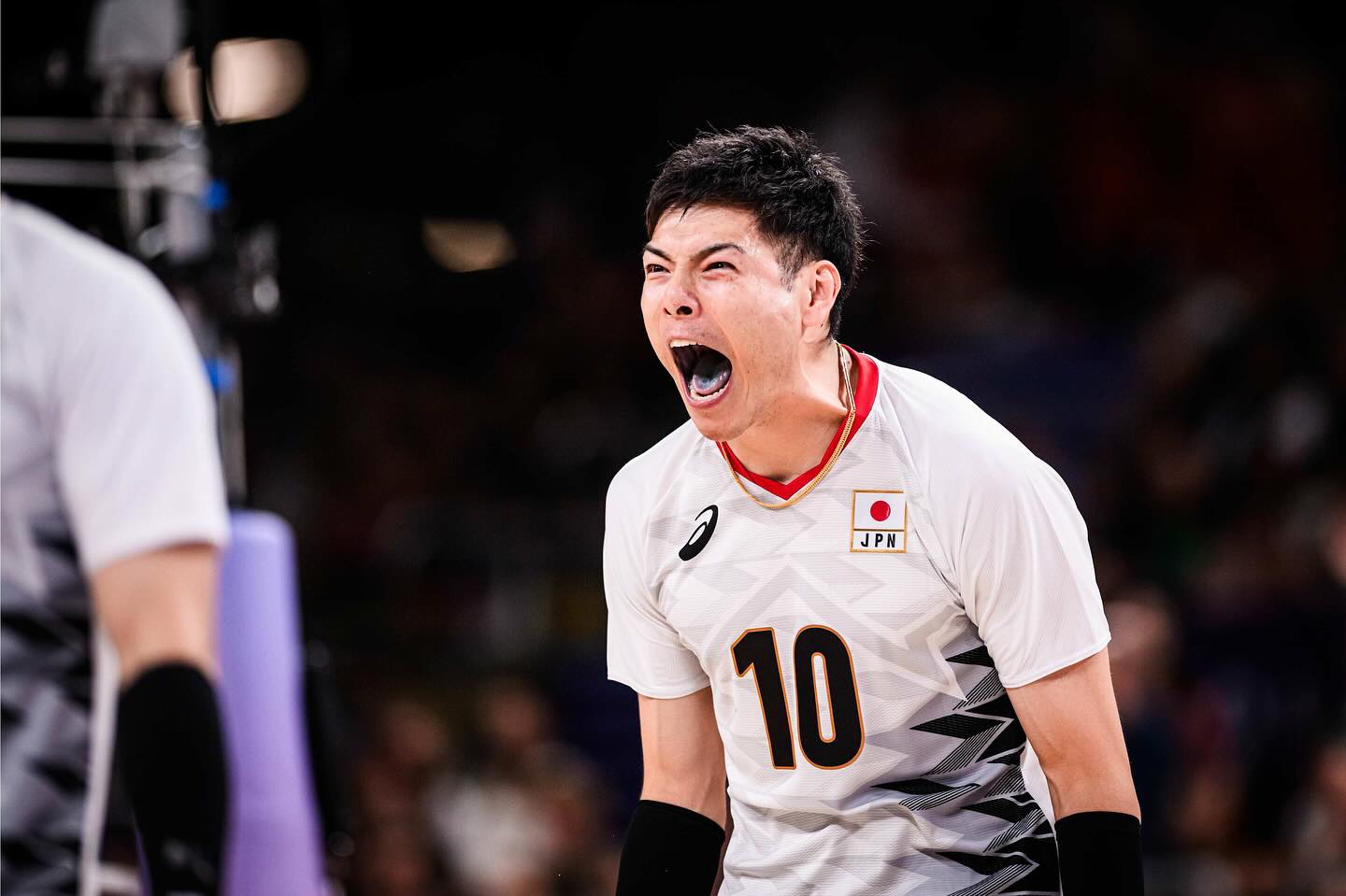 「皆さん試合中気になっていたのは〇〇だからです」バレー髙橋健太郎の試合の様子が話題に