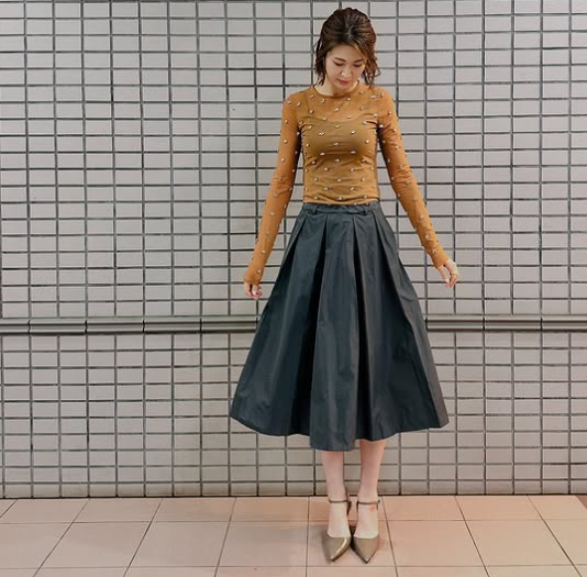 「脚綺麗すぎ」元バレー日本代表・木村沙織、モードな私服姿に絶賛の声