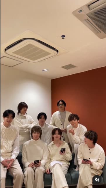 Hey! Sɑy! JUMPの思いが詰まったグッズの発売が発表され「JUMPの考えにほんとに涙です🧡🧡🧡🧡🧡」