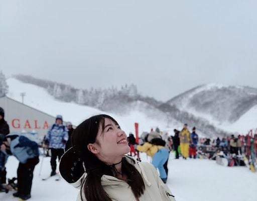 「ぜんぶ雪のせいだ」TOKYO MX・田中陽南アナ、GALA湯沢 にスノボ旅！ゲレンデショットの可愛さにファンメロメロ