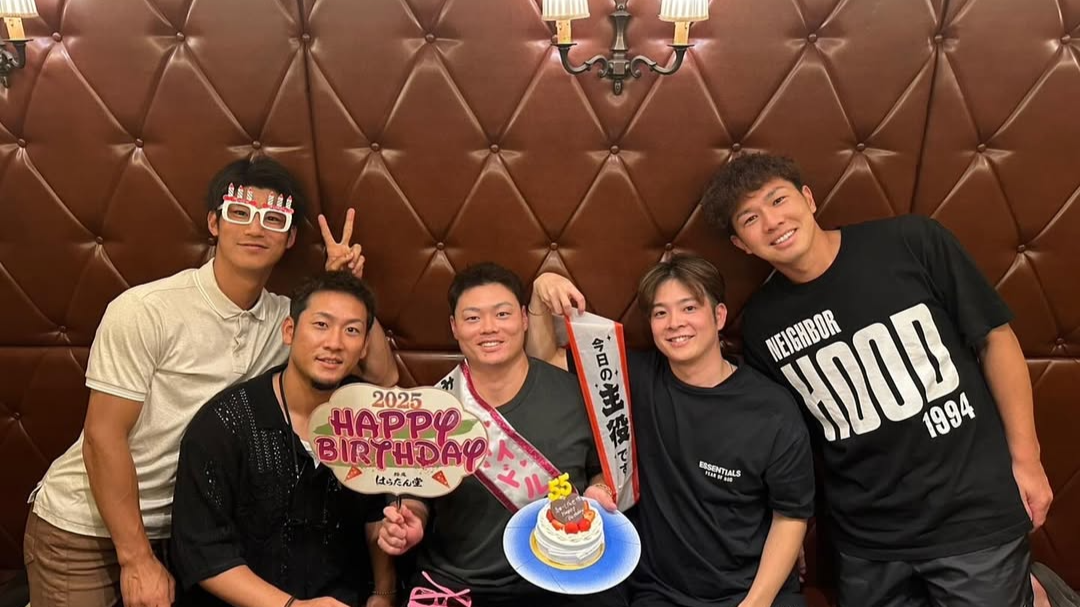 「27歳も頑張ります」中日・細川成也、笑顔のバースデーショットを公開