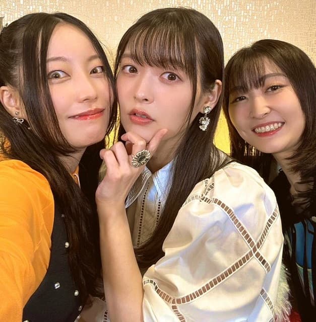 「お姉ちゃんだぞ〜！！」声優 上坂すみれが新アニメの共演者たちと3Sを披露