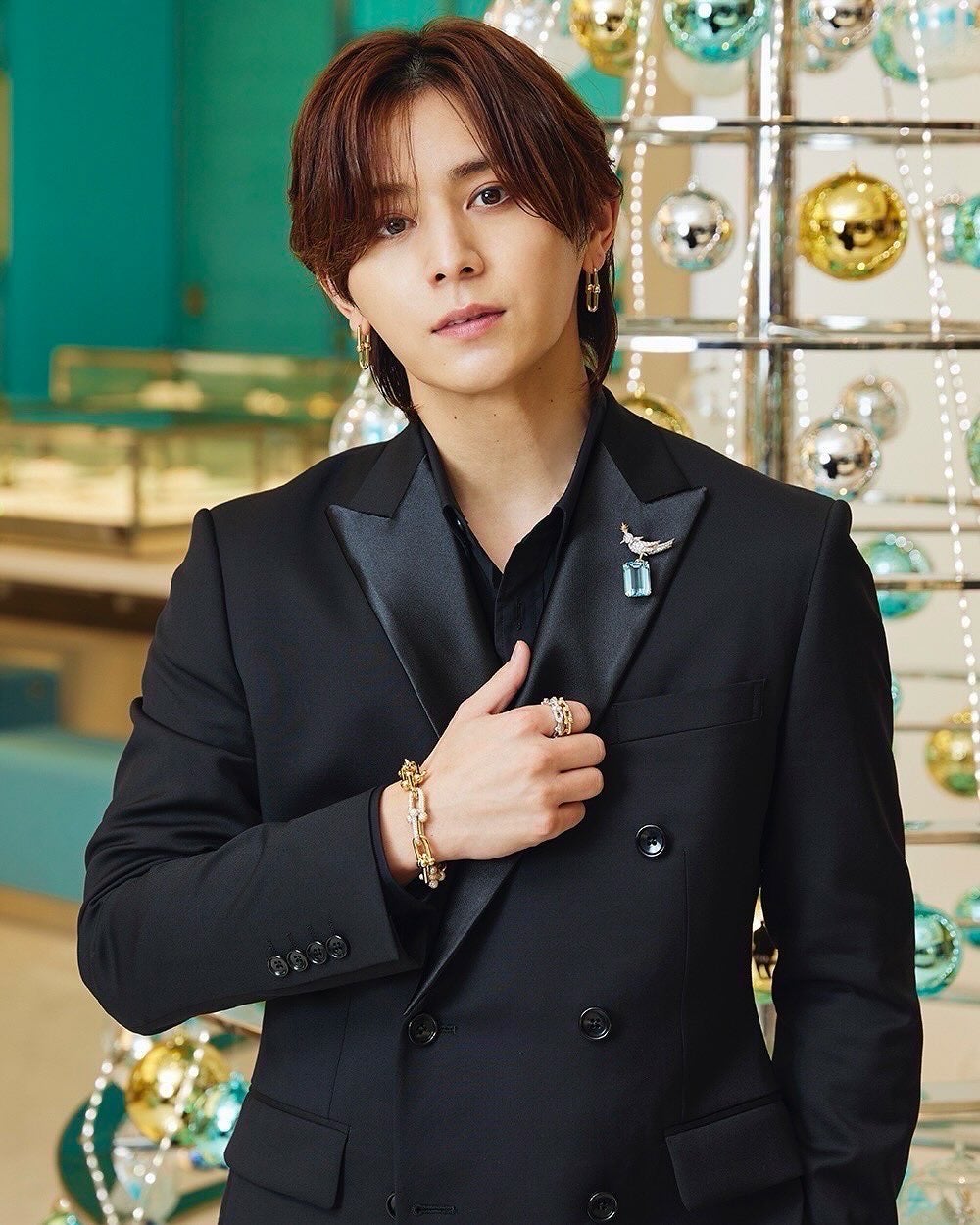 爆イケビジュアルにファン悶絶！？山田涼介が大阪でのTiffany点灯式の写真を公開！