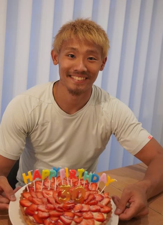 「30歳。みんなに祝ってもらえて光栄でした」守田英正、30歳の誕生日投稿が話題に！