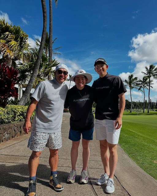 「みんなお揃いでゴルフしました」巨人・萩尾のハワイV旅行中のショットが話題に