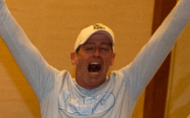 NBA 歓喜の瞬間！キャブズ・エヴァン・モーブリーがDPOY受賞に感激！仲間たちとの“祝福シーン”が感動呼ぶ！