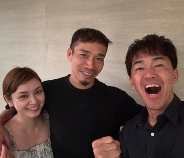 「めちゃめちゃ刺激もらった！」武井壮が長友夫妻とのスリーショットを公開