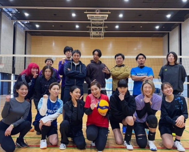 「マンモスうれぴー」平野ノラの月1バレーに16人が集合！