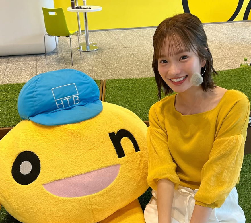 爽やか笑顔！HTB勝見もえり夏色onちゃんコーデ披露