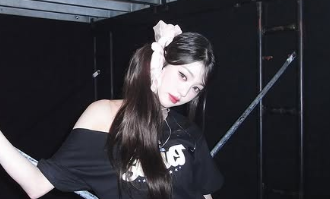 「君が好きだ…この気持ち止まらない！」ウォニョン、ツインテール＆オフショル姿に世界がメロメロ