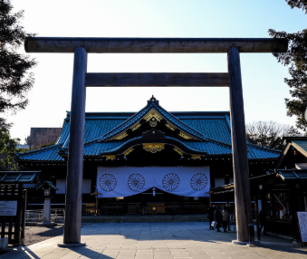 「感謝の心を忘れずに。」SHOCK EYE、建国記念日に靖国神社を訪問