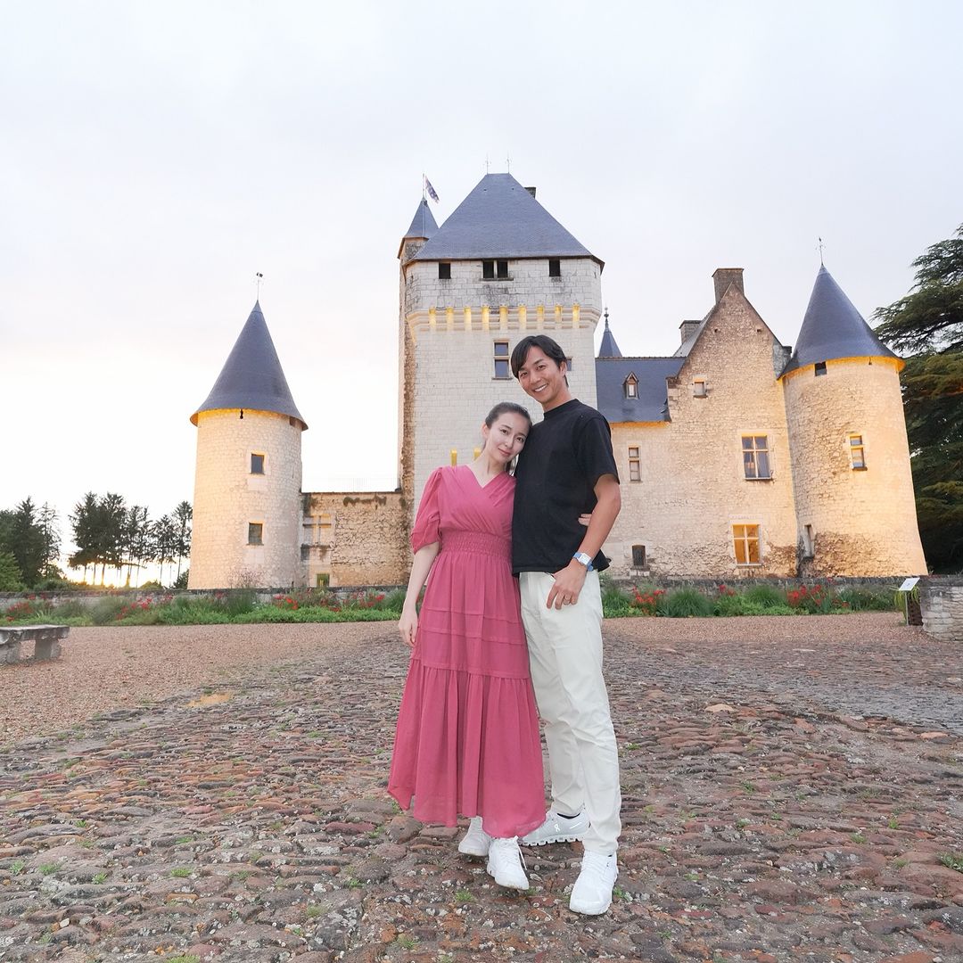 「誕プレはお城？」バチェラー夫妻の