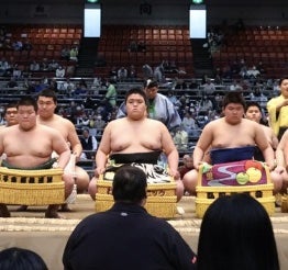 新序一番出世力士12名がお披露目　大相撲春場所5日目