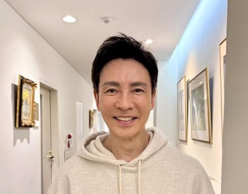 郷ひろみ、変わらぬ若さとオーラ！「仕上がりが楽しみ」と語るCM撮影現場