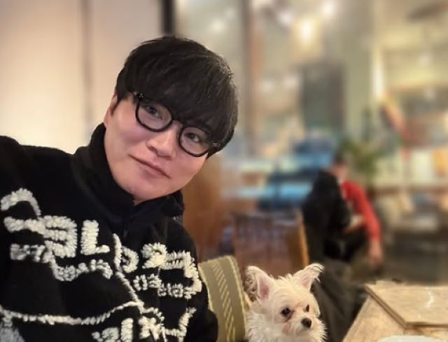 声優・細谷佳正が愛犬と2ショット！ファンはほっこり