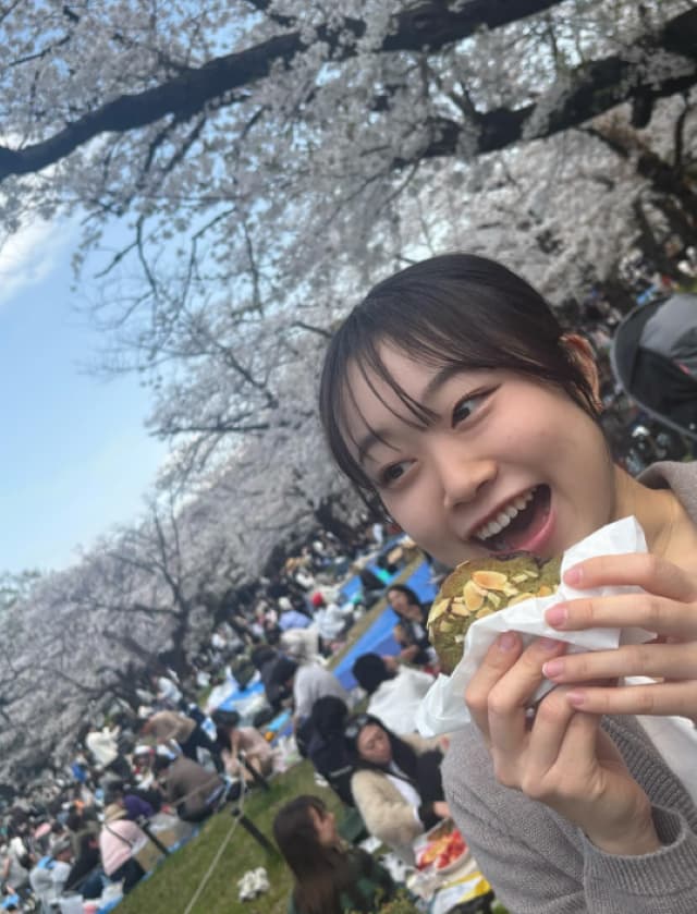 元新体操日本代表・竹中七海が花見を楽しむ姿を公開「満開だった!」