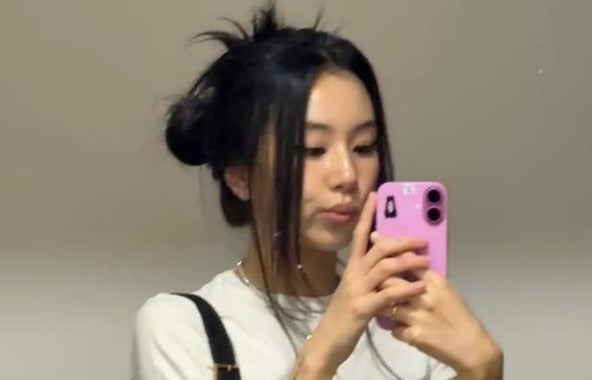 「スタイル良すぎ」TWICE・チェヨン、大胆“へそ出し”ショット公開