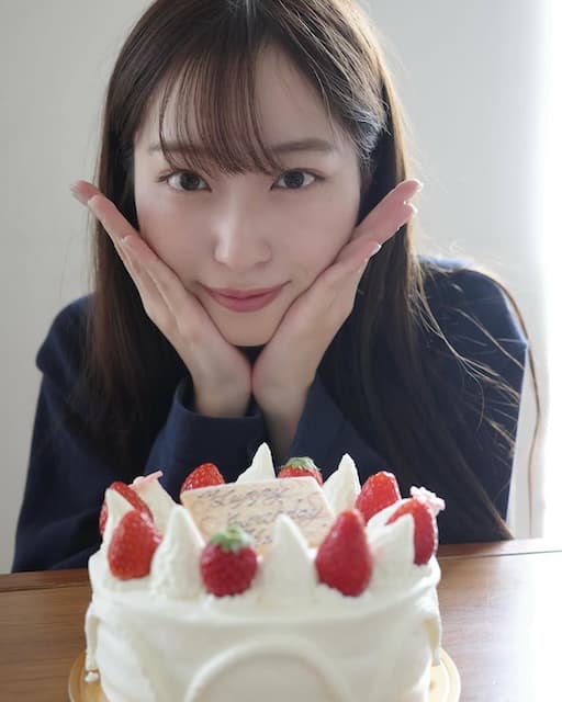 林佑香が23歳に！誕生日のオフショットにファンからコメント続々