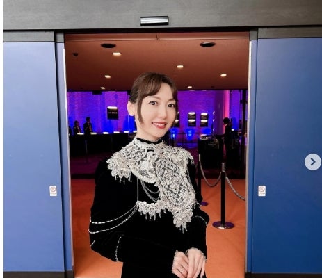 「登壇緊張したぁ…」花澤香菜、鬼滅の刃チームでアニメアワードに参加したことを報告！