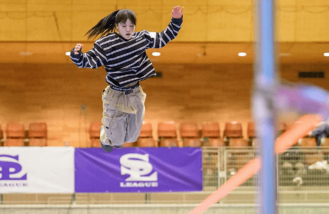 「すっごい浮遊感…！」注目の美女ライダー・竹部茉桜、2位を獲った空中回転のレアショットを披露「どれくらい飛んでいるんだろう」