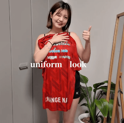「癖になるこのシリーズ」サッカー美女子、ユニフォームコーデのムービーを披露！反響続々「可愛いにゃん」