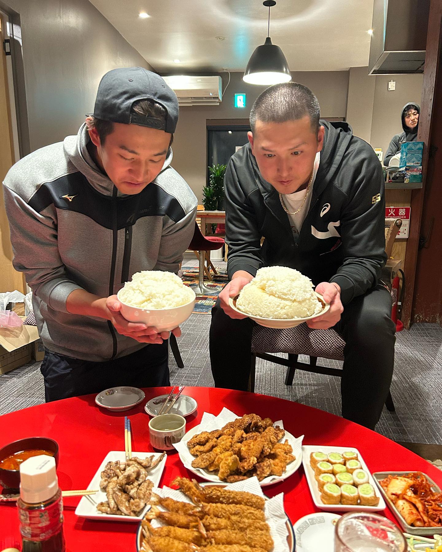 中田翔が食トレの様子を公開！「すごい量！！！大将は余裕なんか！！😊😂」