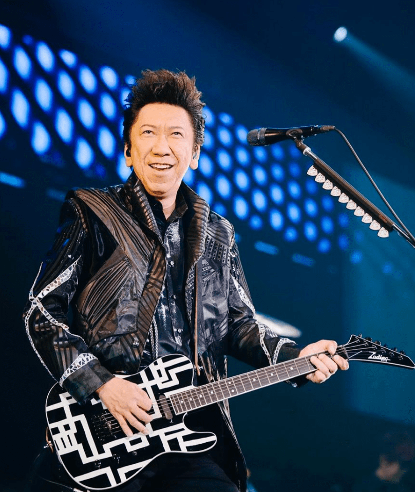 布袋寅泰が『COMPLEX』の終了を報告「熱い応援を本当にありがとうございました。」