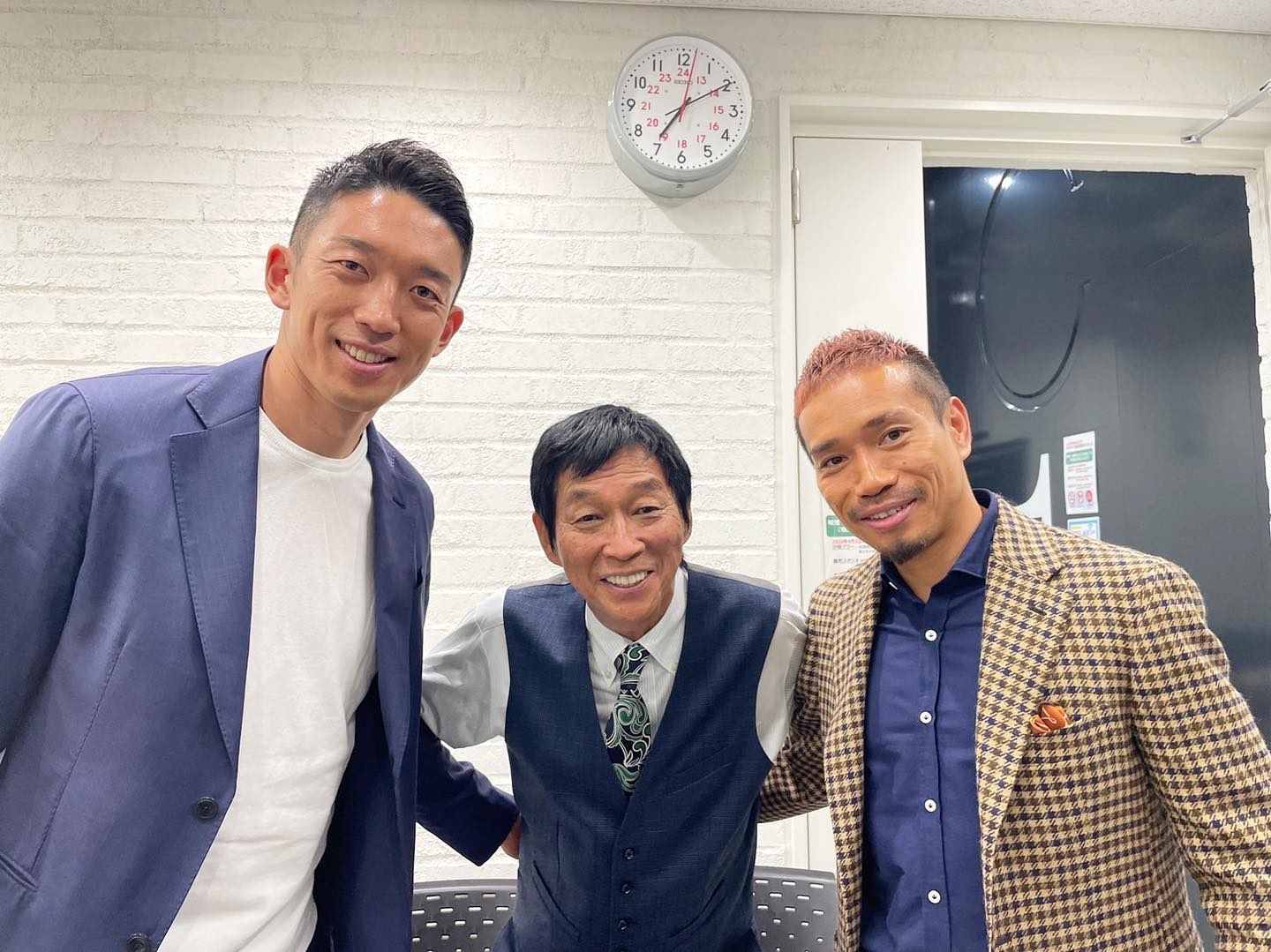 長友佑都「初めてお会いできて光栄でした😊」大物芸能人との初対面に感激