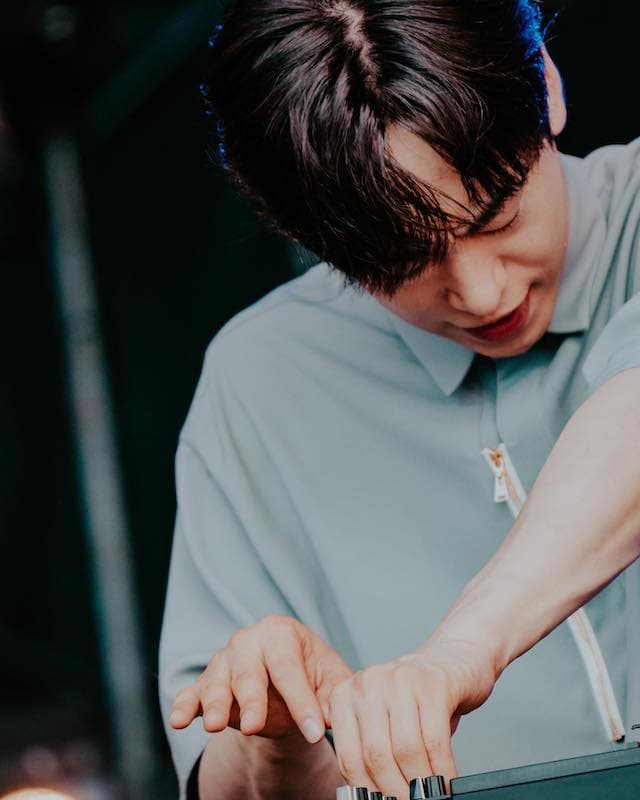 DJ松永、Creepy Nutsとして今年も”モンバス 2023”出演！昨年の珍事件についても触れる😂