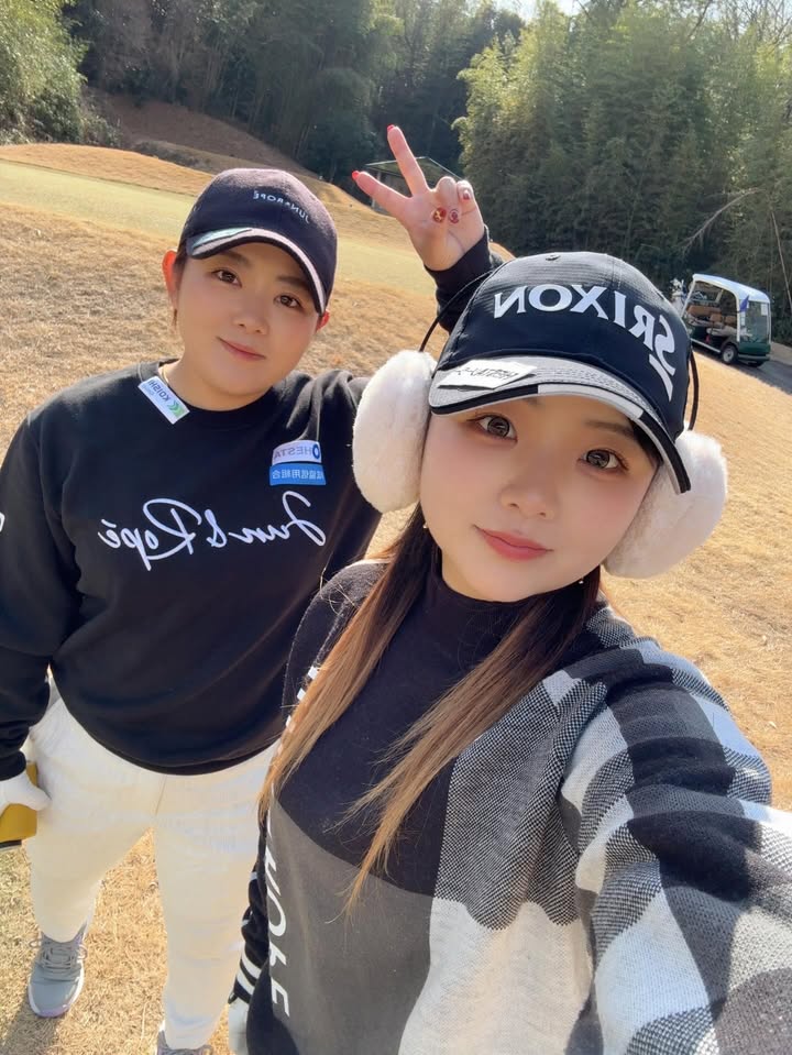 淺井咲希が近況を報告　妹とのツーショットに反響