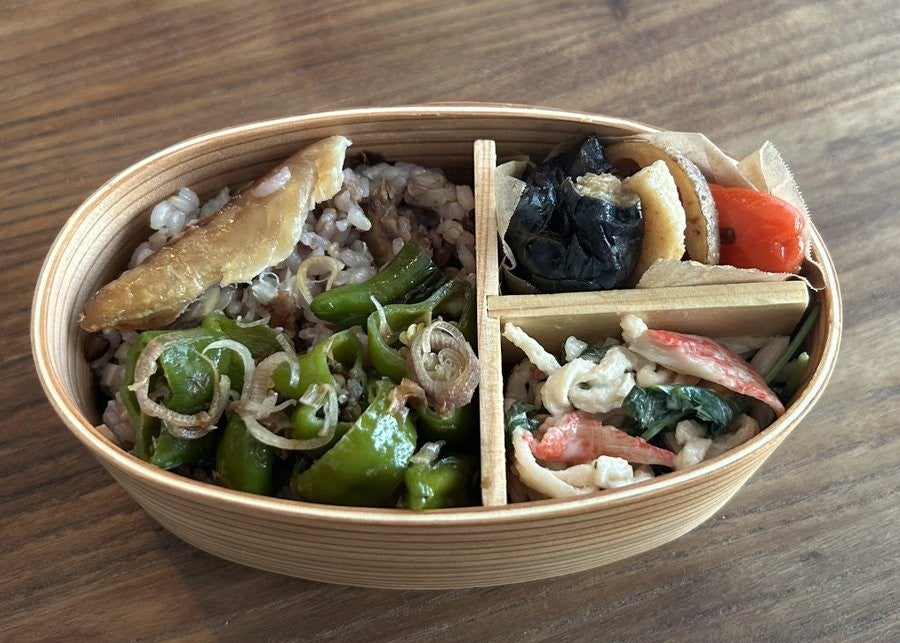 タレント・山之内すず、仕事の合間に手作り弁当を公開　素朴な家庭料理に温かさあふれる