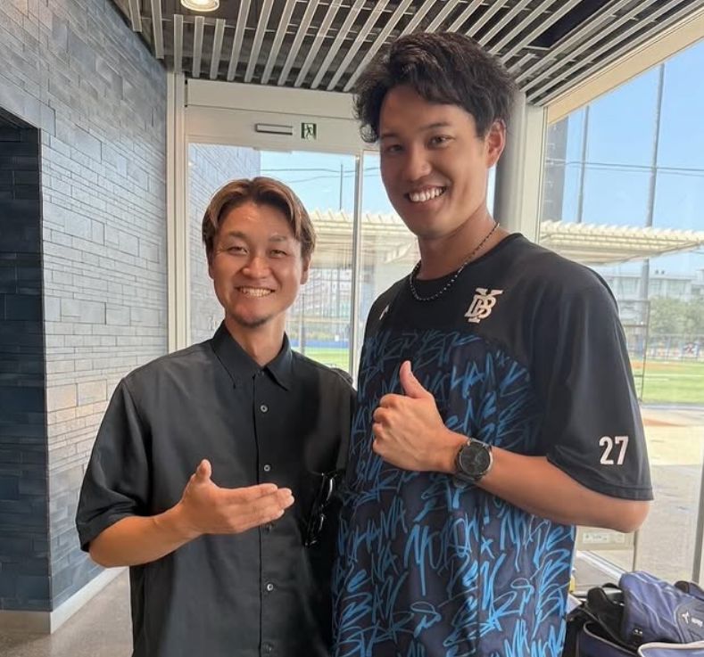 「久しぶりに晋太郎と再会！」藤浪と大和の2ショットが話題