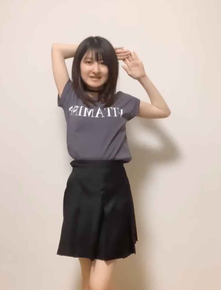 17歳・小林星蘭さんがダンスと抜群スタイル披露で「せいらんちゃん上手い😭てかほそーい！！😭😭😭」