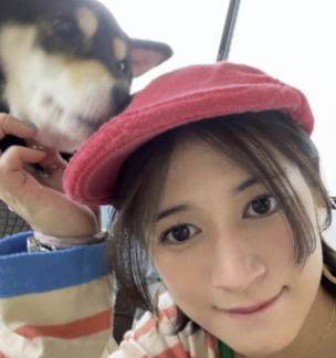 超話題の女子高生 山岡聖怜、愛犬たちとのラブラブショットに「可愛さが渋滞」とファン大興奮！