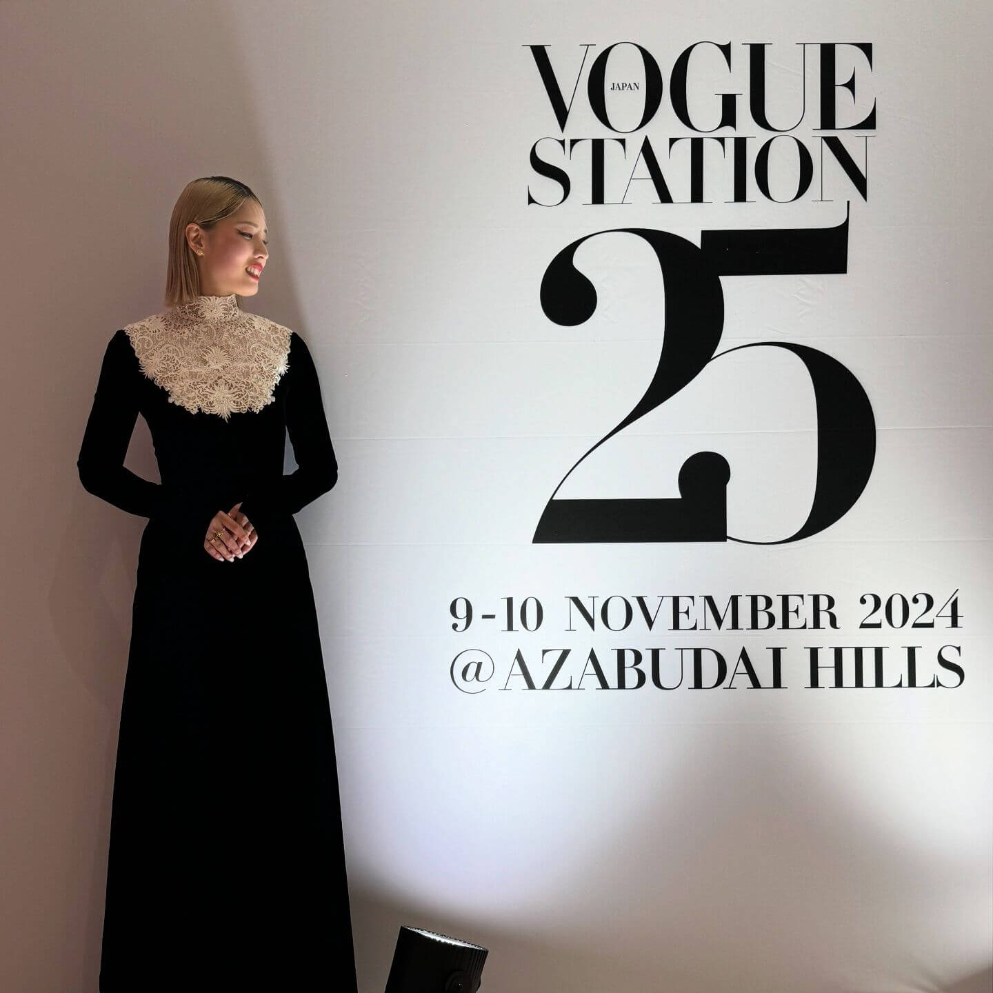 パリオリンピックメダリストの江村美咲がスタイルの良さが際立つDiorの黒ドレス姿を披露！