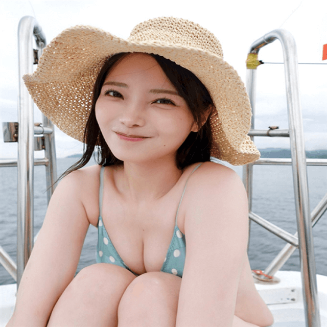 新谷姫加「ヤングアニマル2度目の表紙」を記念しマーメイド・ビキニショットを披露！