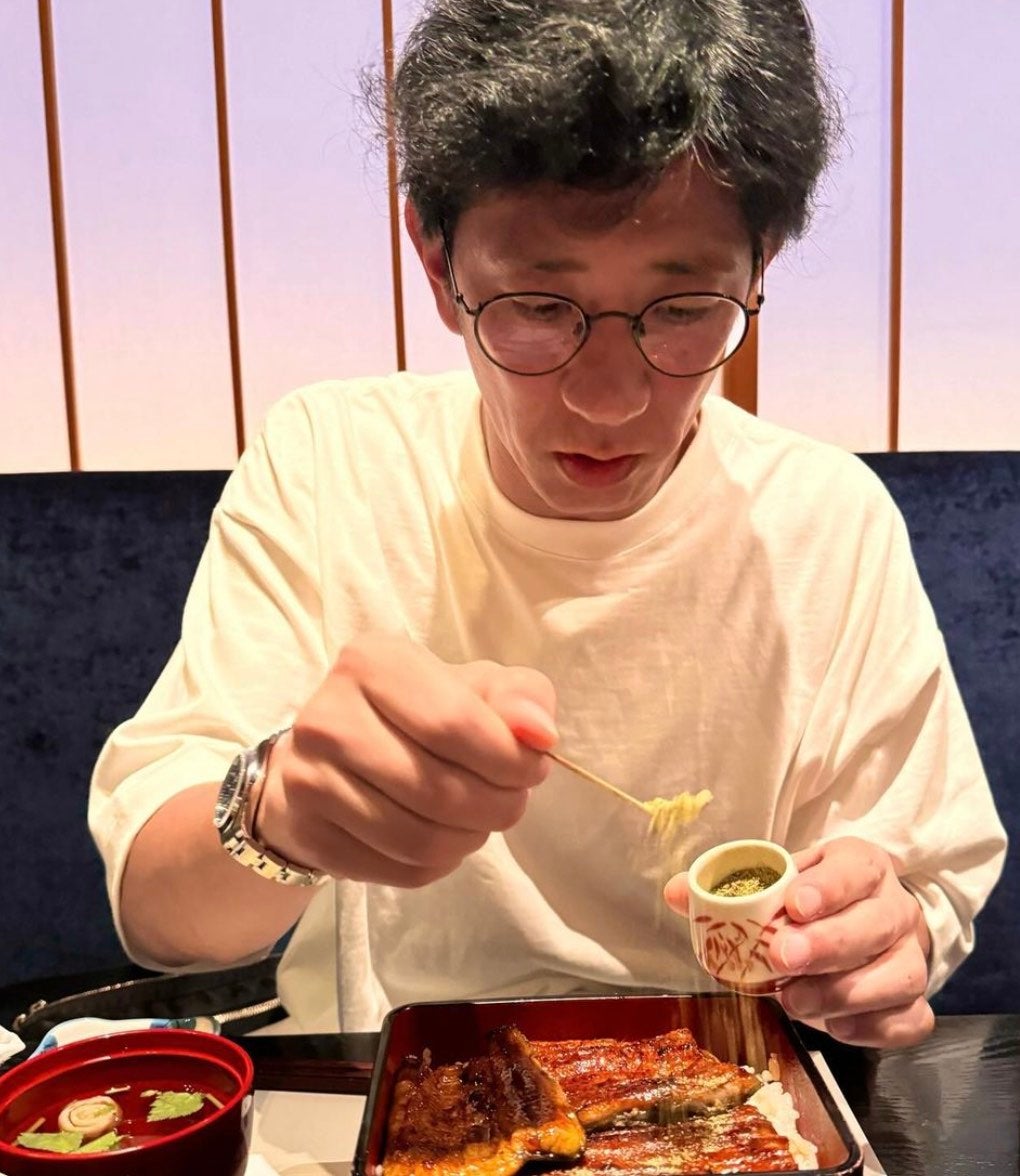 「#今起きた(嘘)」あのお笑い芸人の話題のハッシュタグ