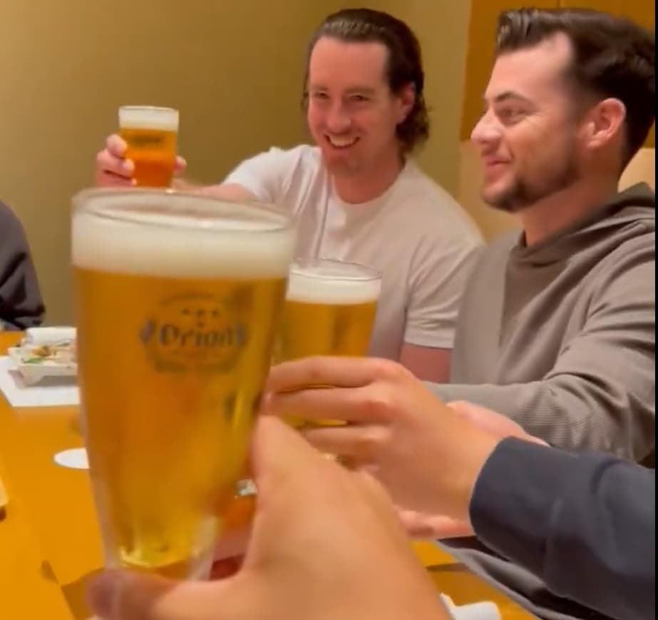 ヤクルト・田口麗斗　歓迎会を開催！！日本の味で新助っ人をおもてなし！