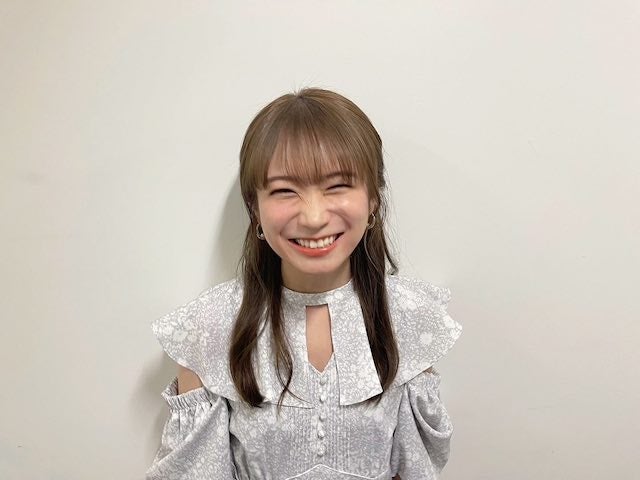 秋元真夏が可愛すぎる最新ショットを公開📸ファン悶絶💖