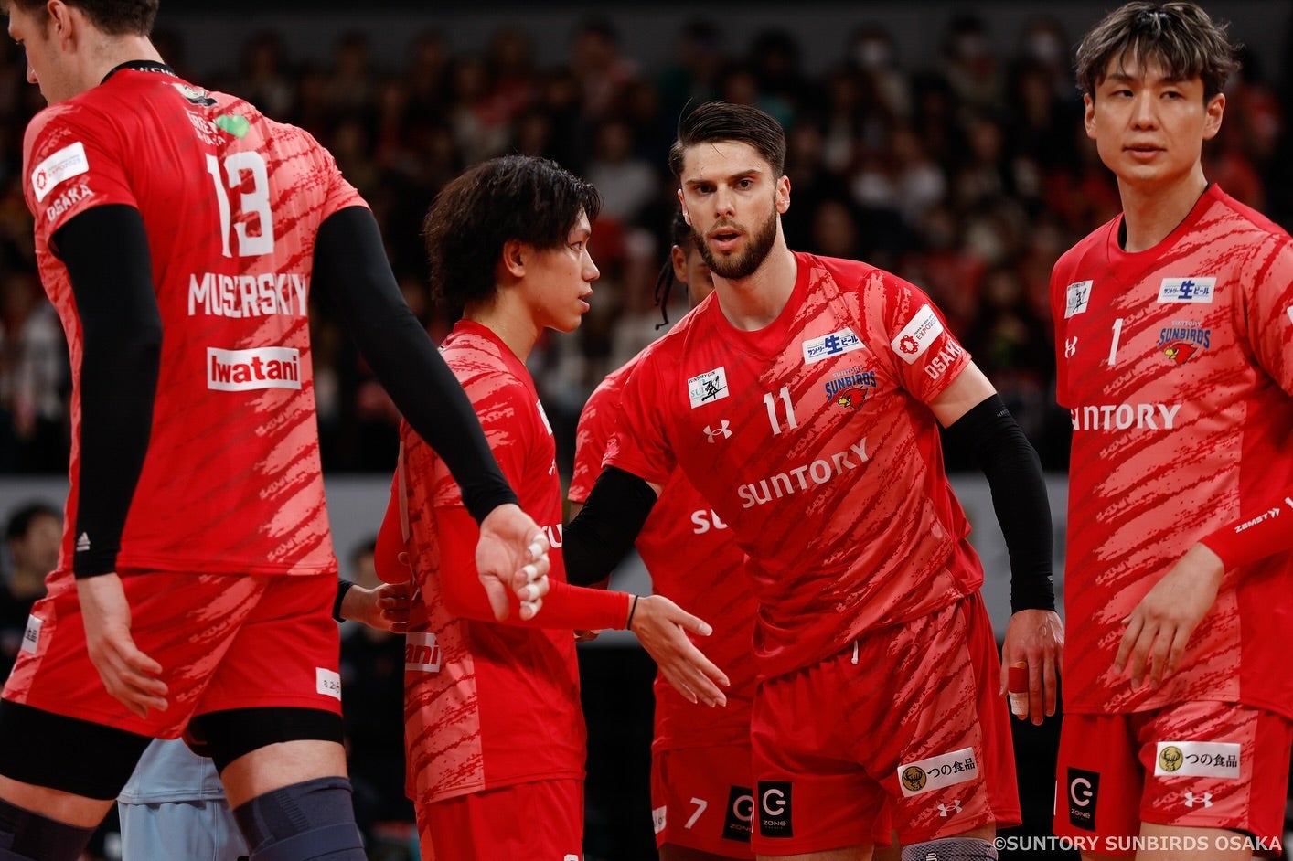 新戦力・シリフカの活躍でサントリーサンバーズ大阪が東京GBをストレートで退ける