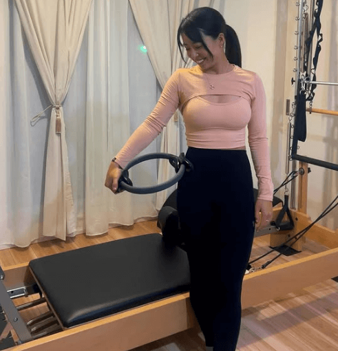 美女プロテニス女子、”結果にコミット”した情熱のピラティスショットにファン一同が次々に魅了される！