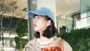 「芸術の“へ”って何⁉」のん、ジャルジャル舞台観劇で大笑い＆感動の私服ショット公開！