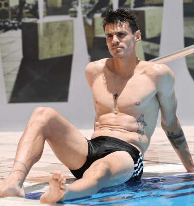 マリノスがアジア制覇に向け現地入り！決戦を前にプールで一息